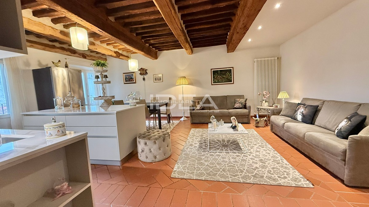 Monolocale in vendita in via degli asili, Lucca