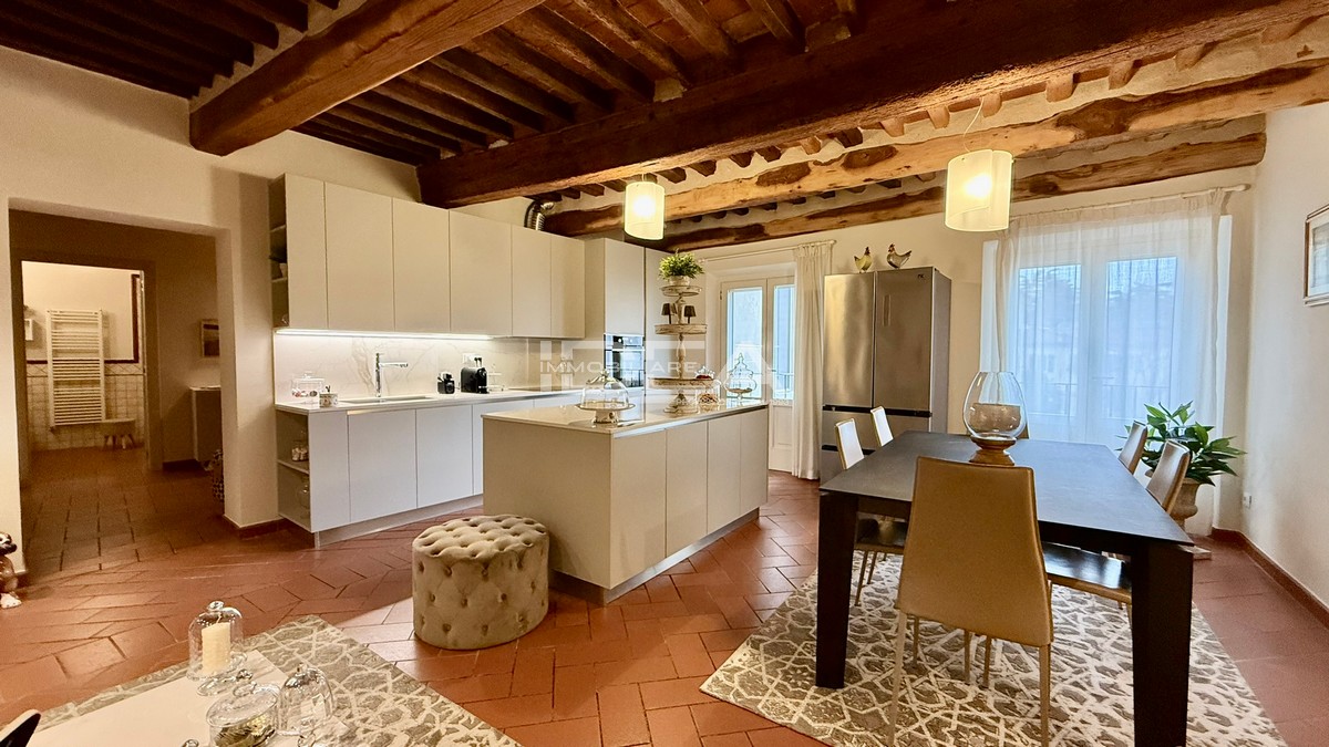 Monolocale in vendita in via degli asili, Lucca