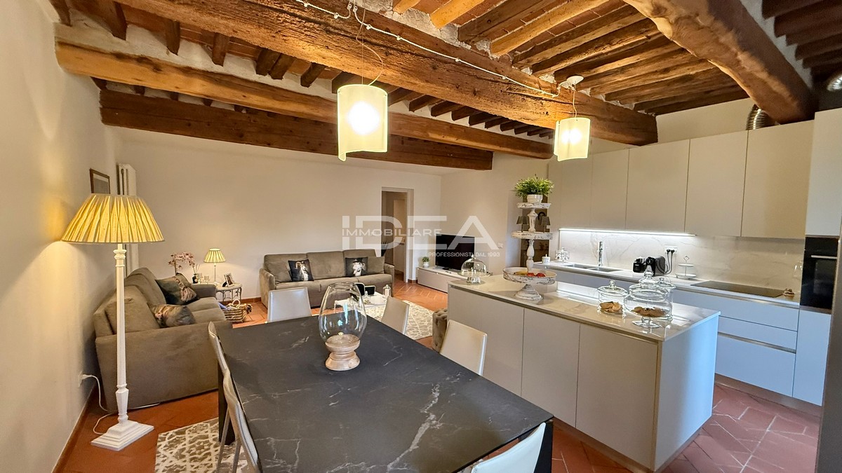 Monolocale in vendita in via degli asili, Lucca