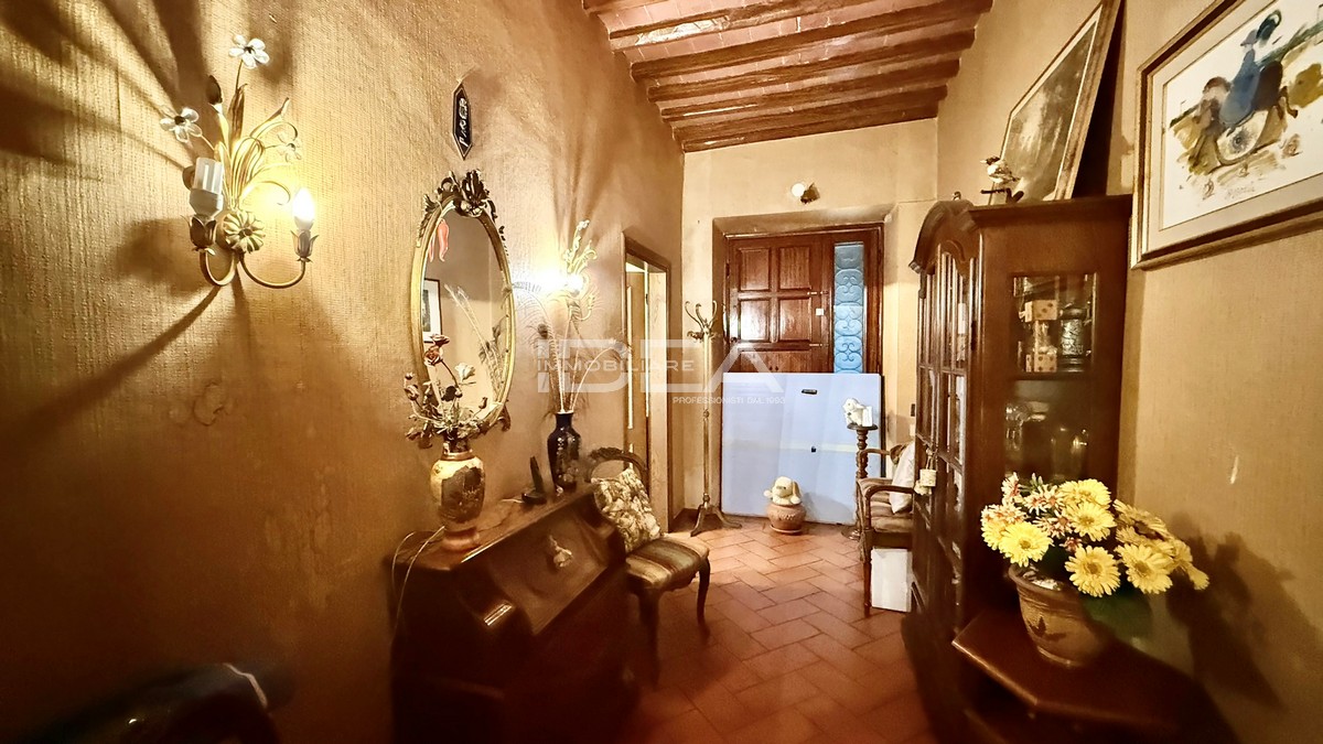 Rustico con giardino in via della pieve di santo stefano, Lucca