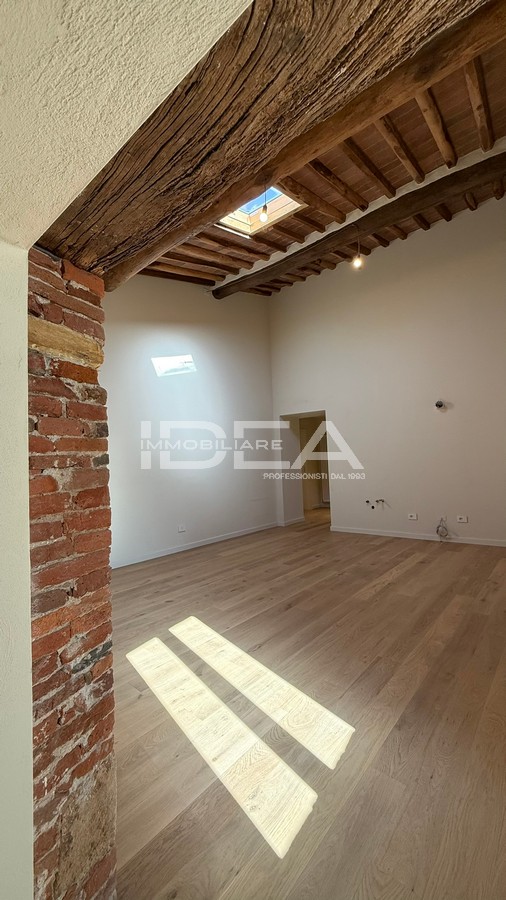 Trilocale in vendita in via olivo, Lucca