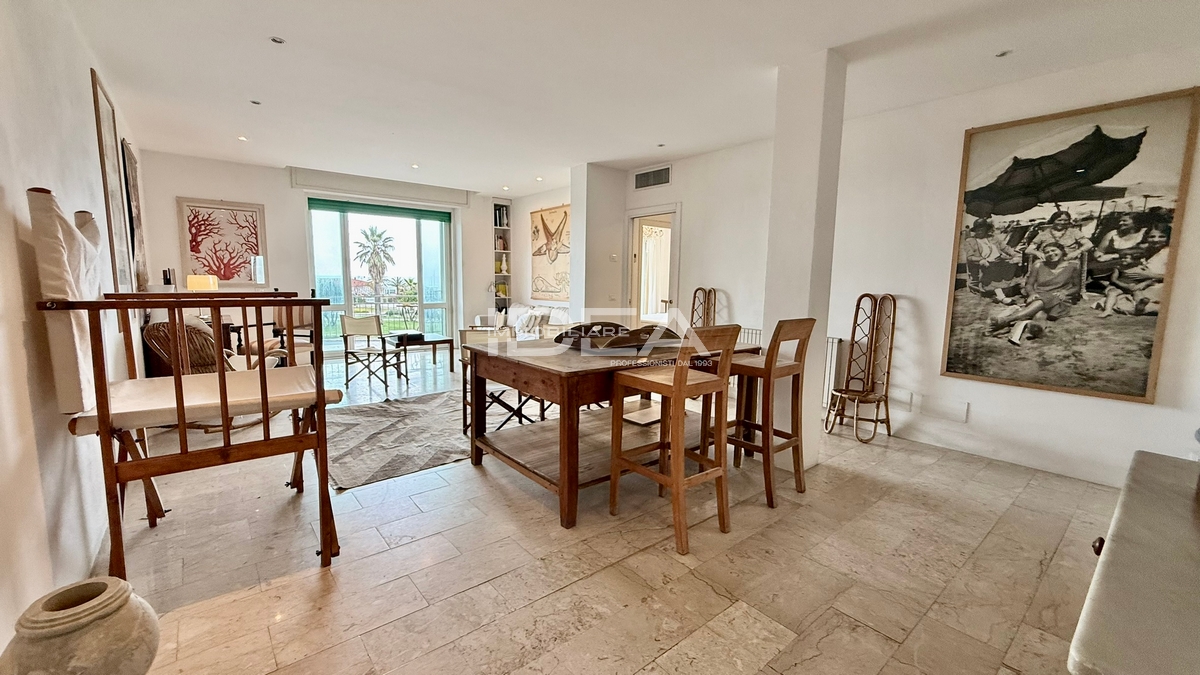 Quadrilocale vista mare in via icilio sadun, Viareggio