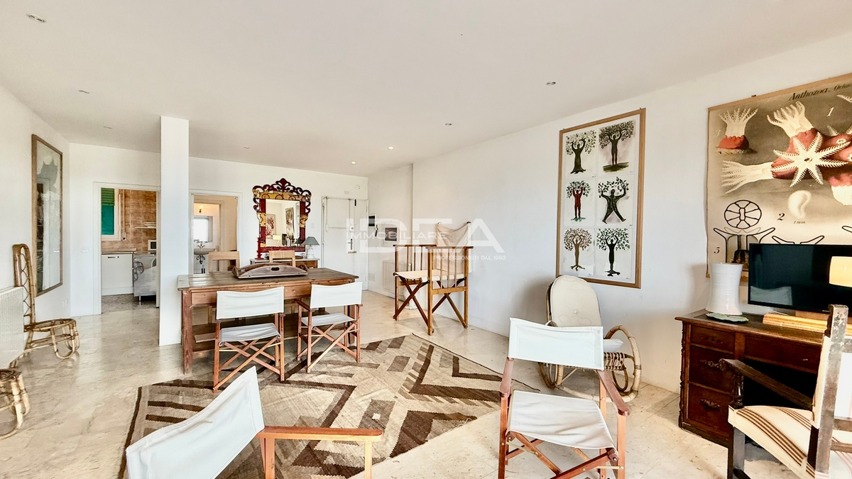 Quadrilocale vista mare in via icilio sadun, Viareggio