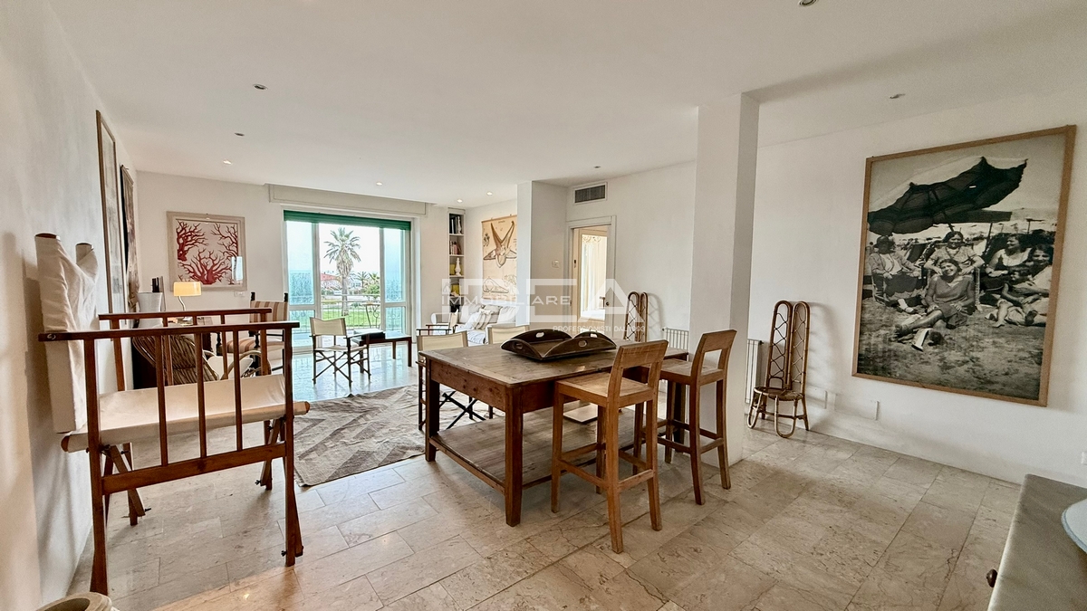 Quadrilocale vista mare in via icilio sadun, Viareggio