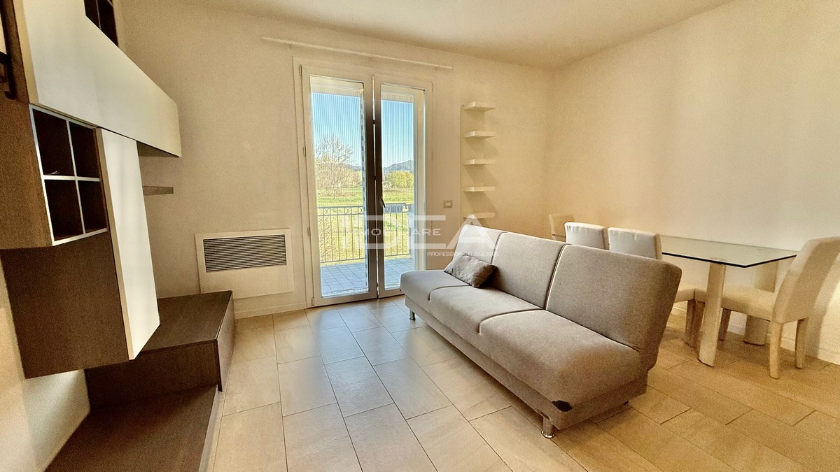 Bilocale con terrazzo in via matteotti, Lucca