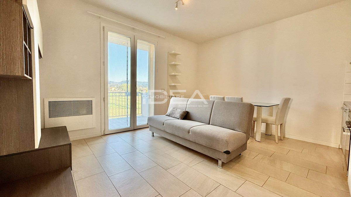 Bilocale con terrazzo in via matteotti, Lucca