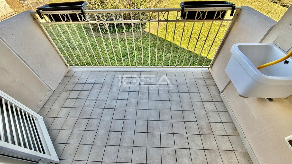 Bilocale con terrazzo in via matteotti, Lucca