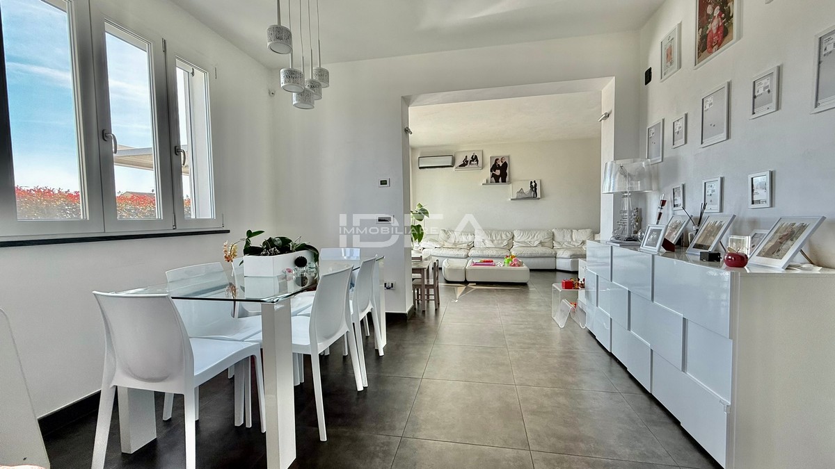 Villa con giardino in via della madoninna 79, Capannori