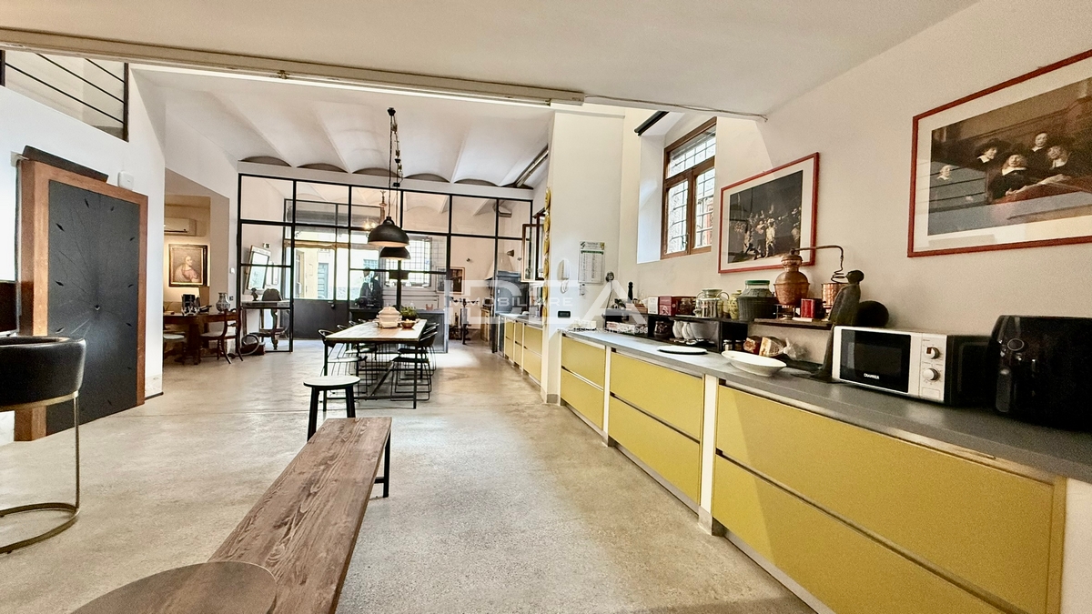 Trilocale in vendita in via della zecca, Lucca