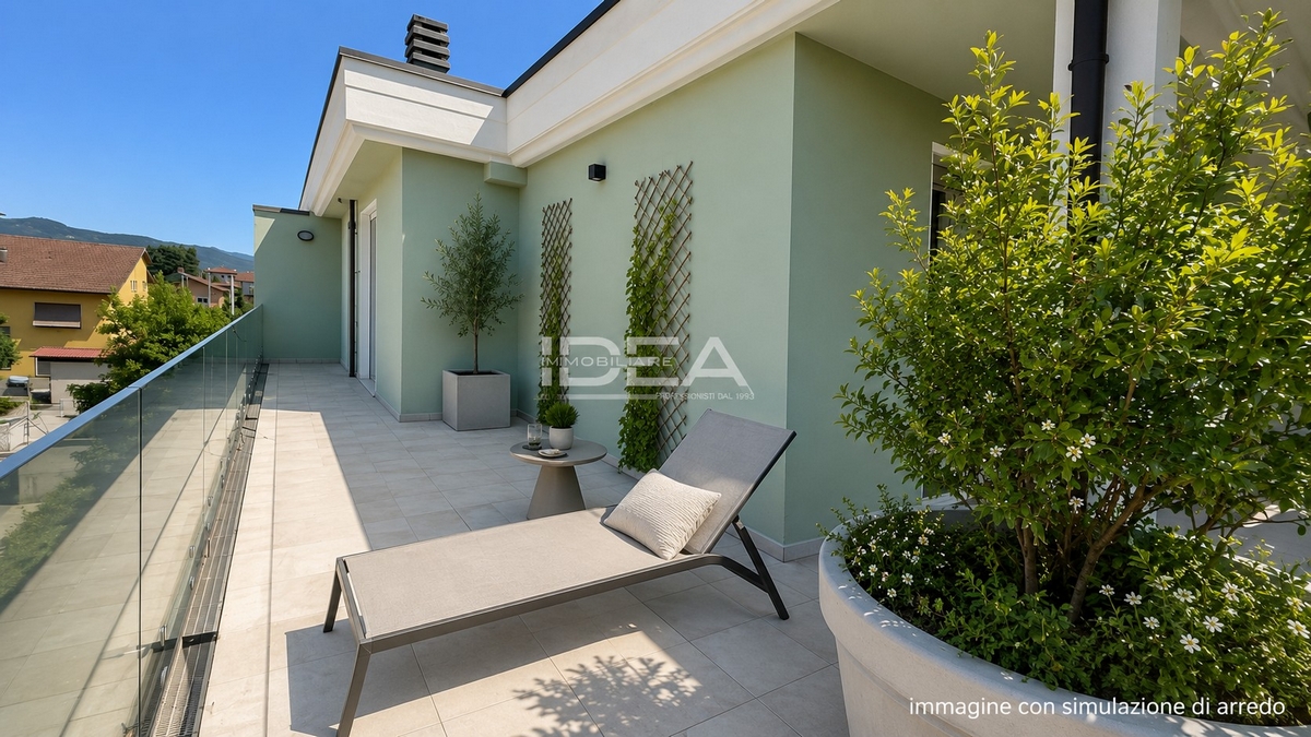 Appartamento con terrazzo in via teresa bandettini, Lucca