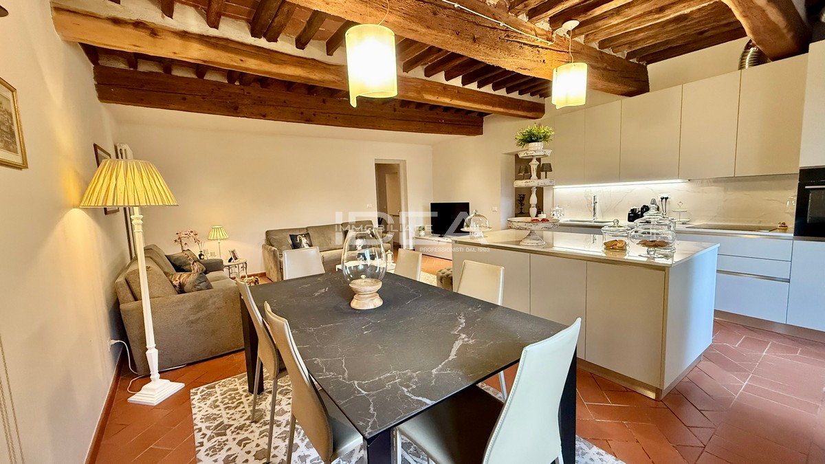 Appartamento in vendita in via galli tassi, Lucca