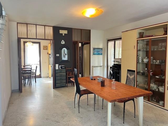 Villa con giardino a Massa