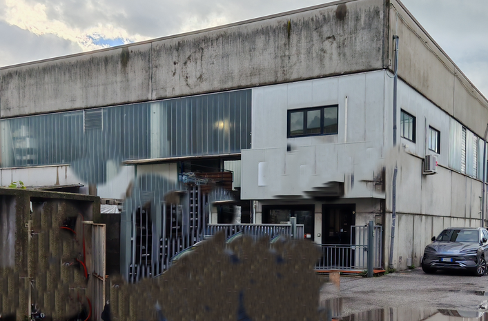 Capannone in affitto, Carrara avenza