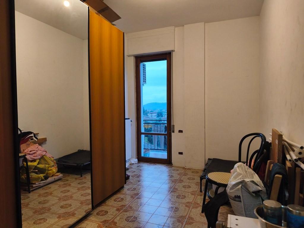 Appartamento da ristrutturare, Carrara bonascola