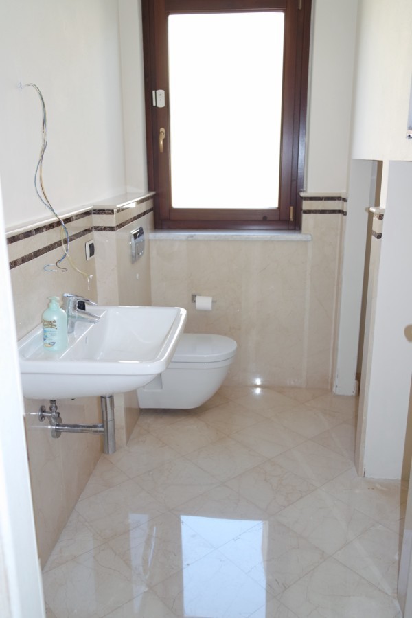 Casa indipendente con giardino, Carrara marina di