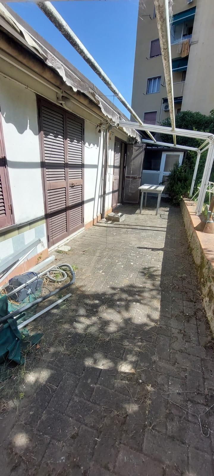 Casa indipendente da ristrutturare a Carrara