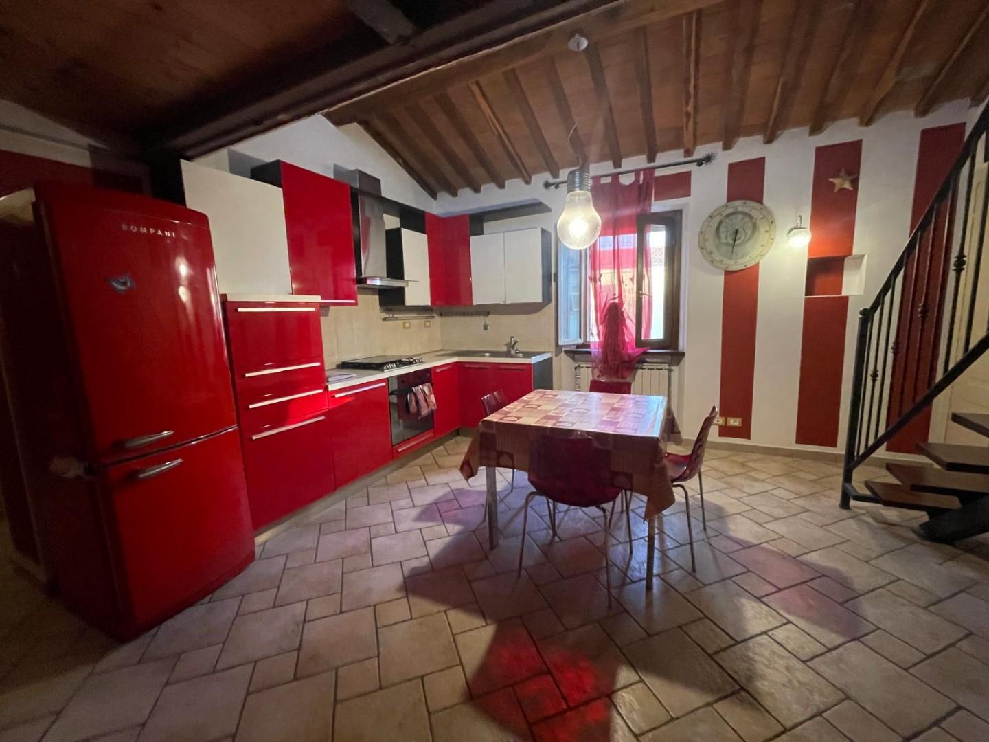 Bilocale in vendita, Carrara avenza