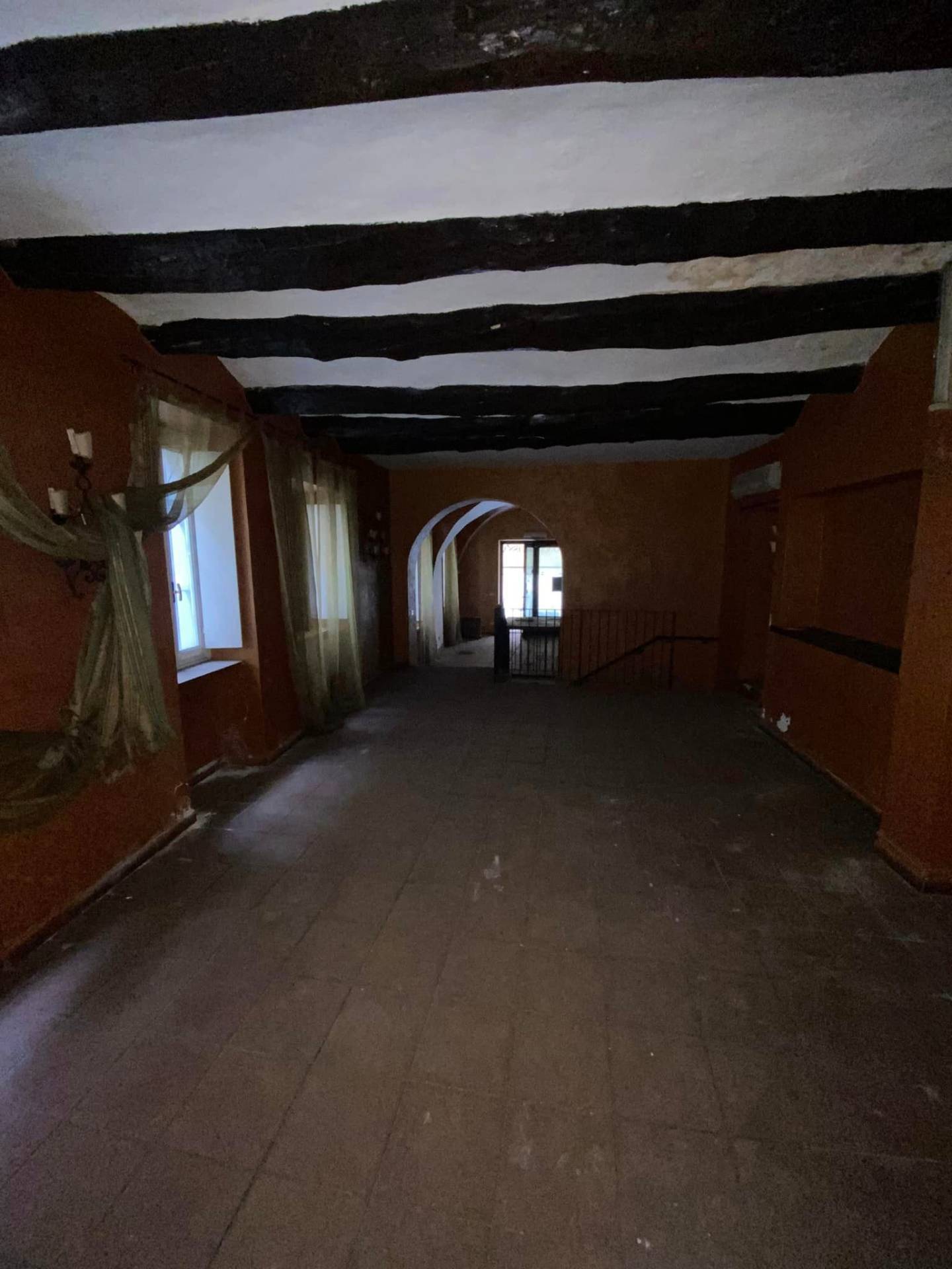 Locale commerciale in vendita a Avigliana, Centro Storico/piazza Conte Rosso