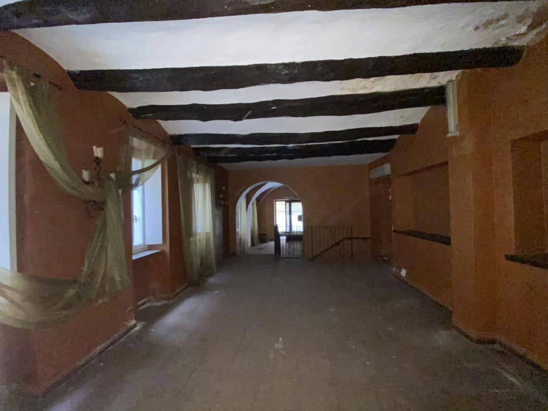 Locale commerciale in vendita a Avigliana, Centro Storico/piazza Conte Rosso