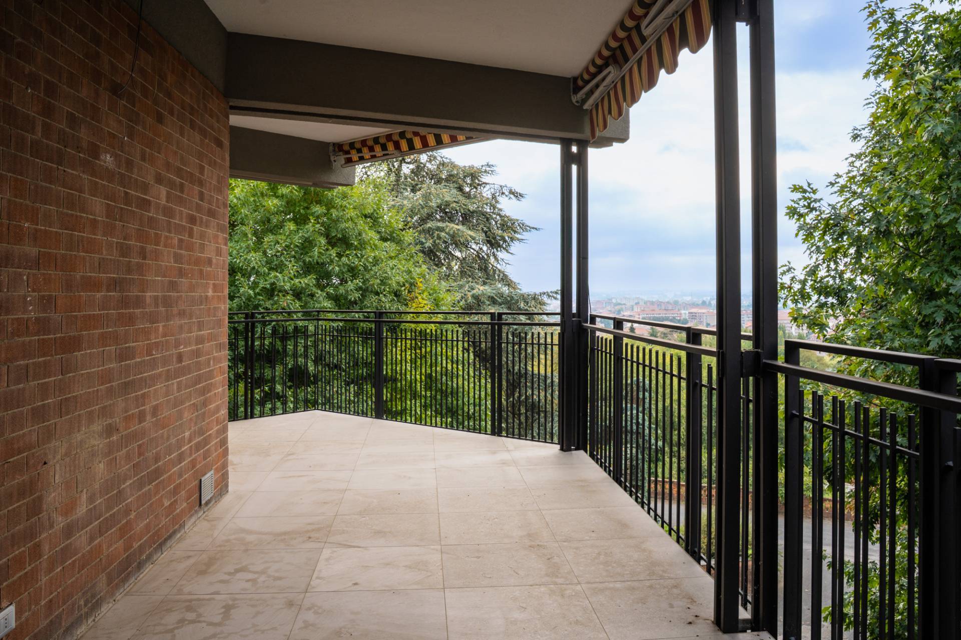 Appartamento in vendita a Moncalieri, Precollina Castelvecchio