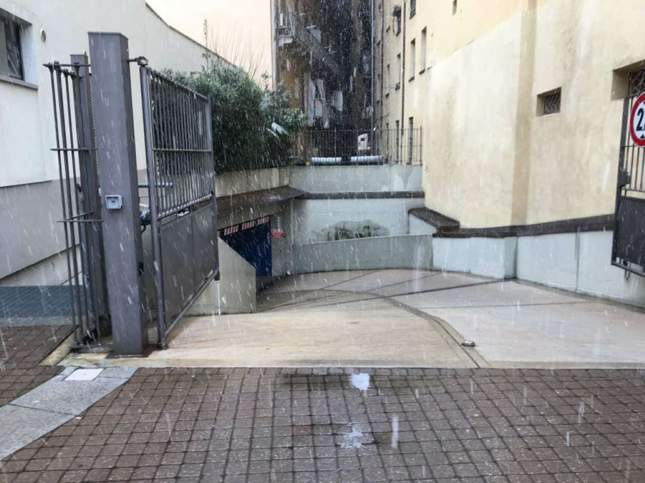 Box o garage in affitto a Torino, Centro