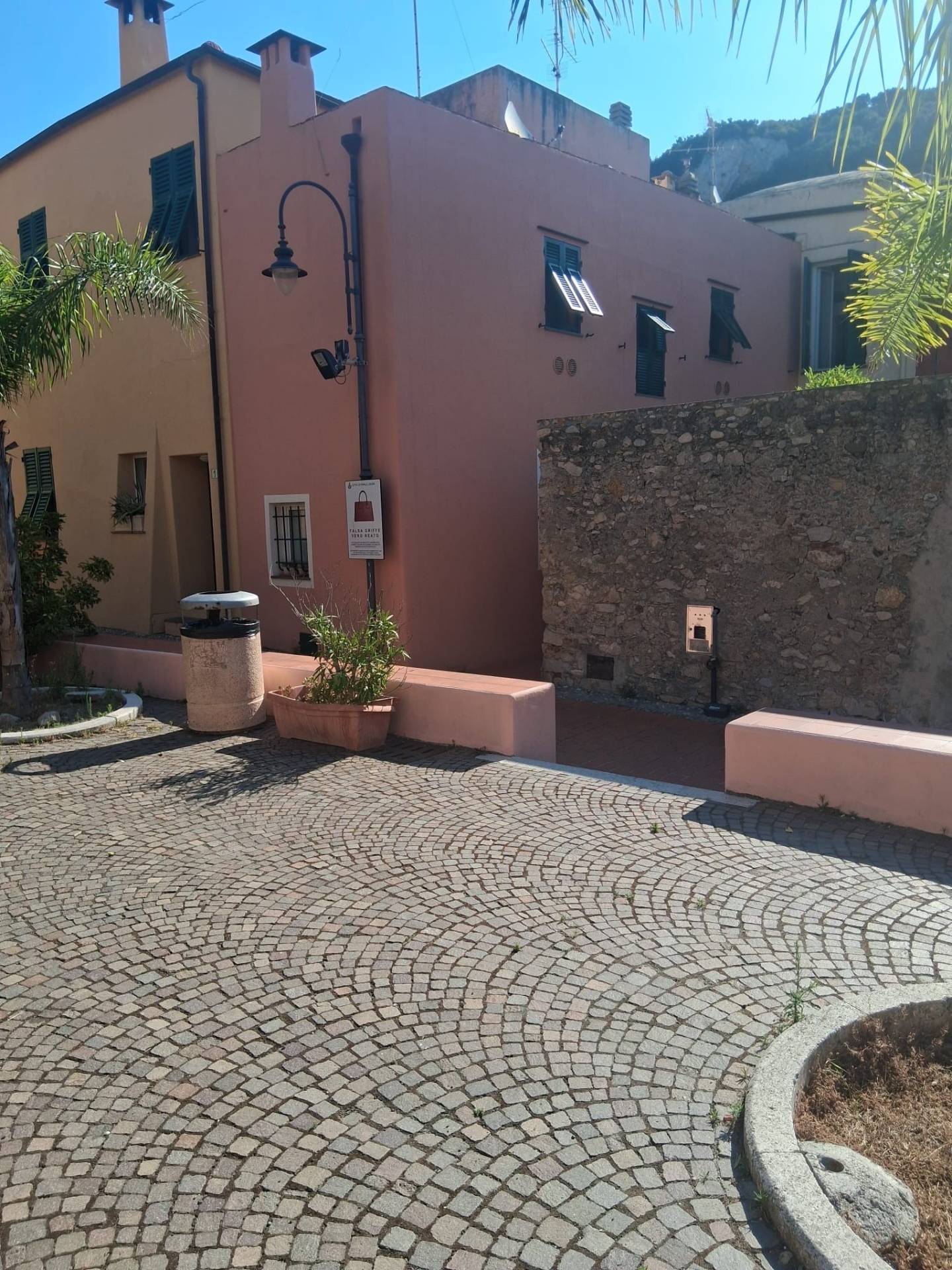 Appartamento in affitto a Finale Ligure, Varigotti