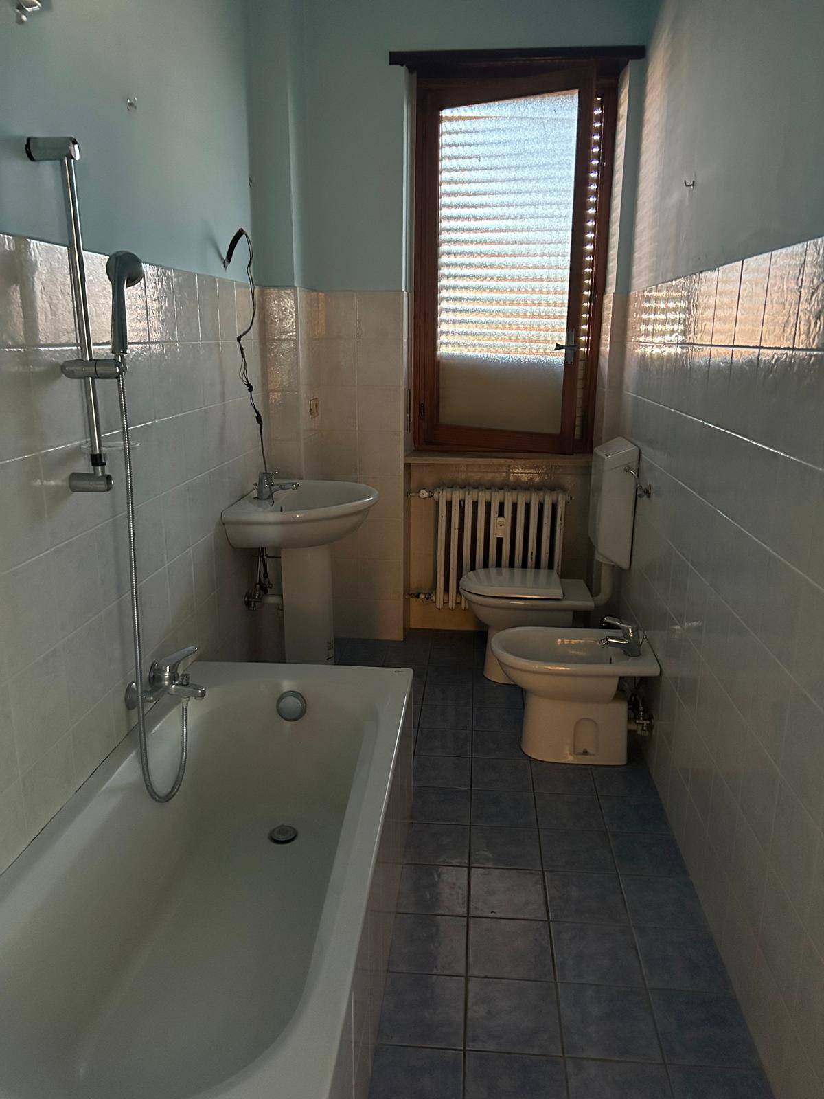 Appartamento in vendita a Trofarello, Centrale