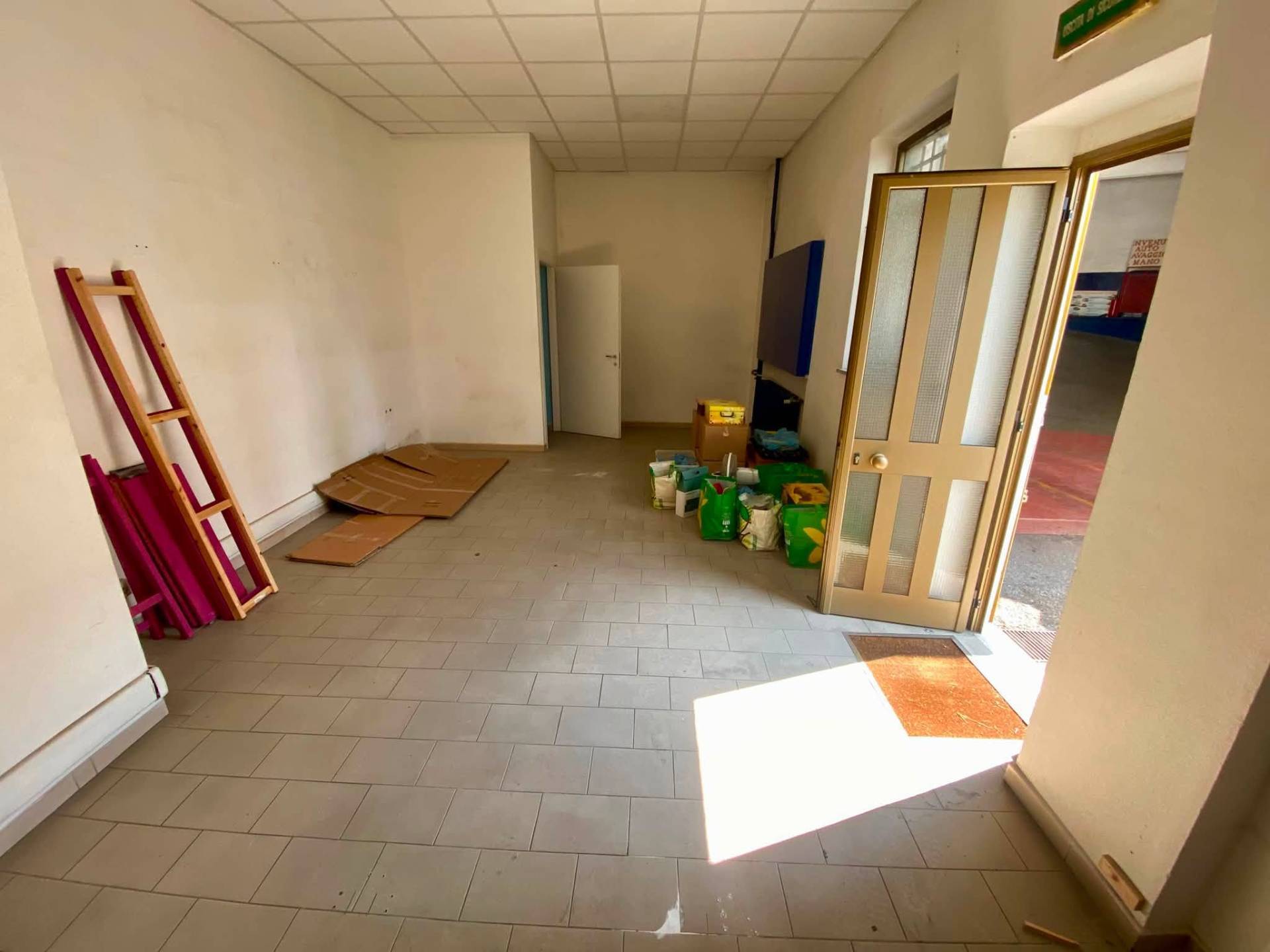 Negozio in vendita a Torino, Madonna Campagna