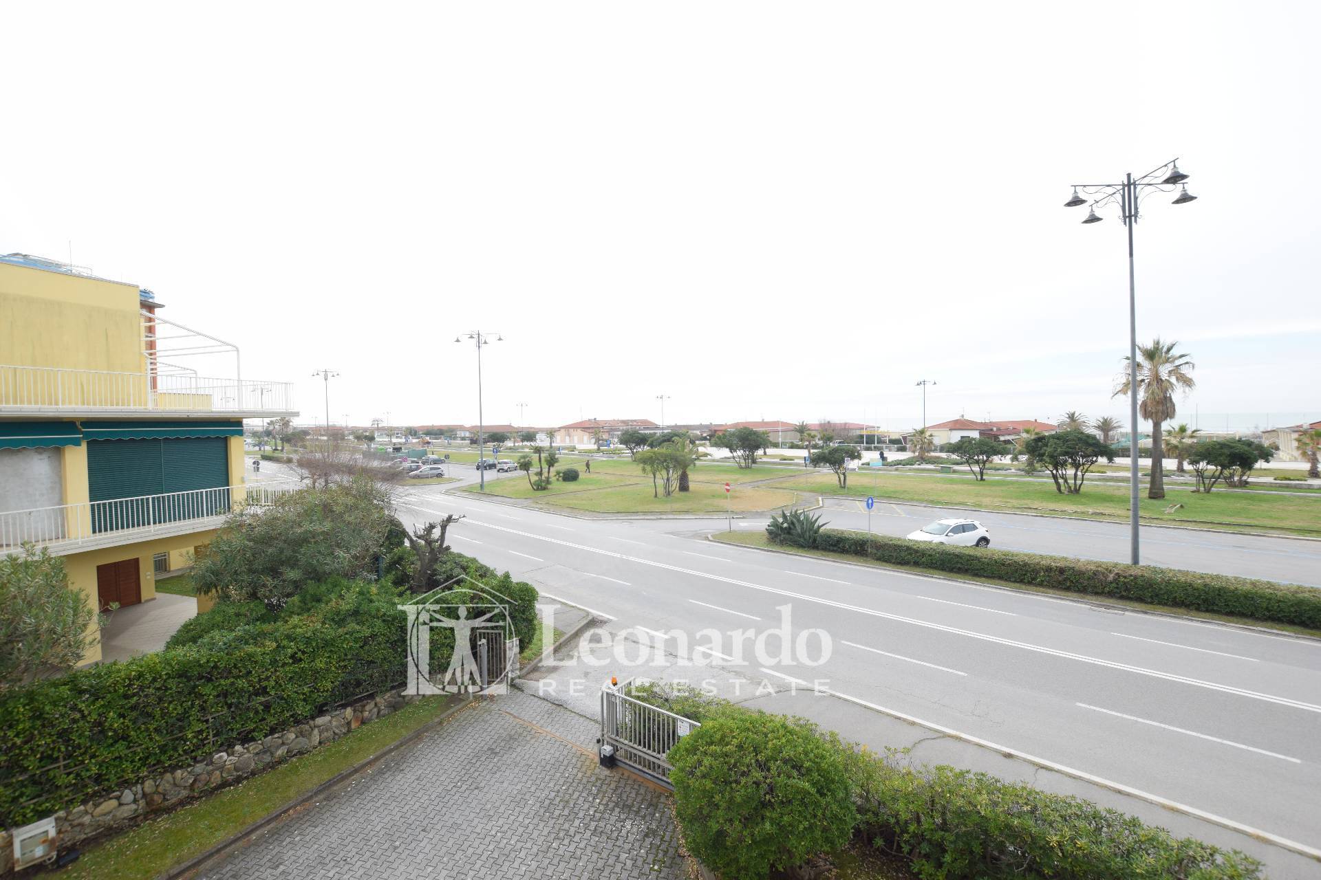 Appartamento in vendita a Viareggio, Lungomare