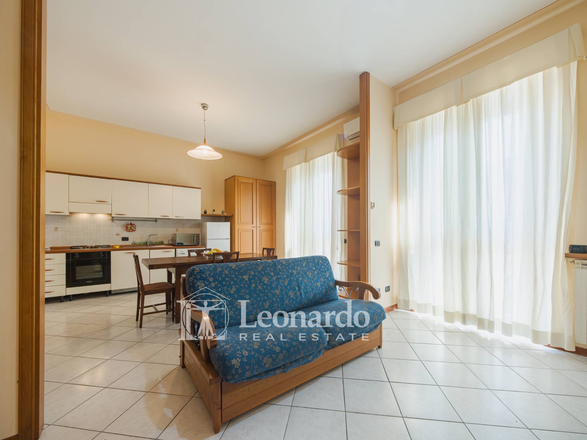 Appartamento indipendente in vendita a Viareggio, Lungomare