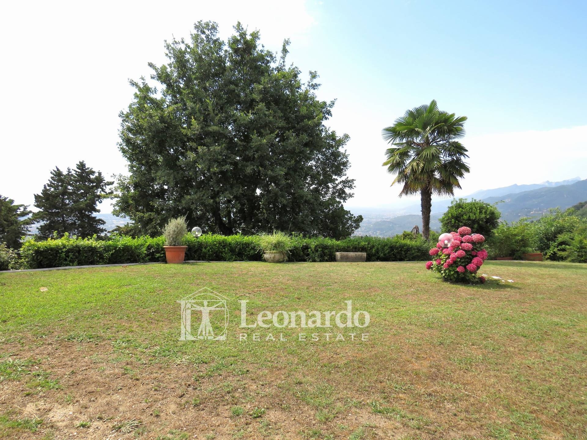 Villa in vendita a Massarosa, Colline