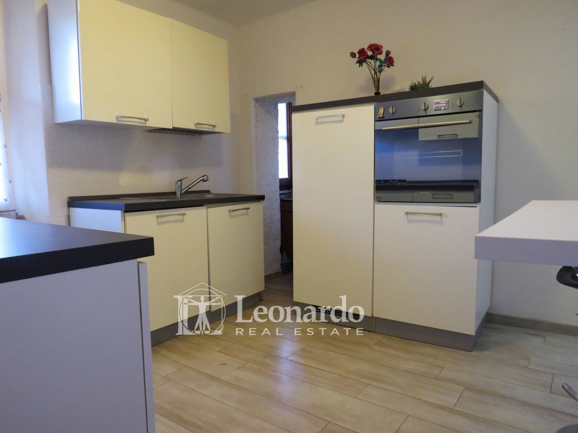 Appartamento indipendente in vendita a Seravezza, Pozzi