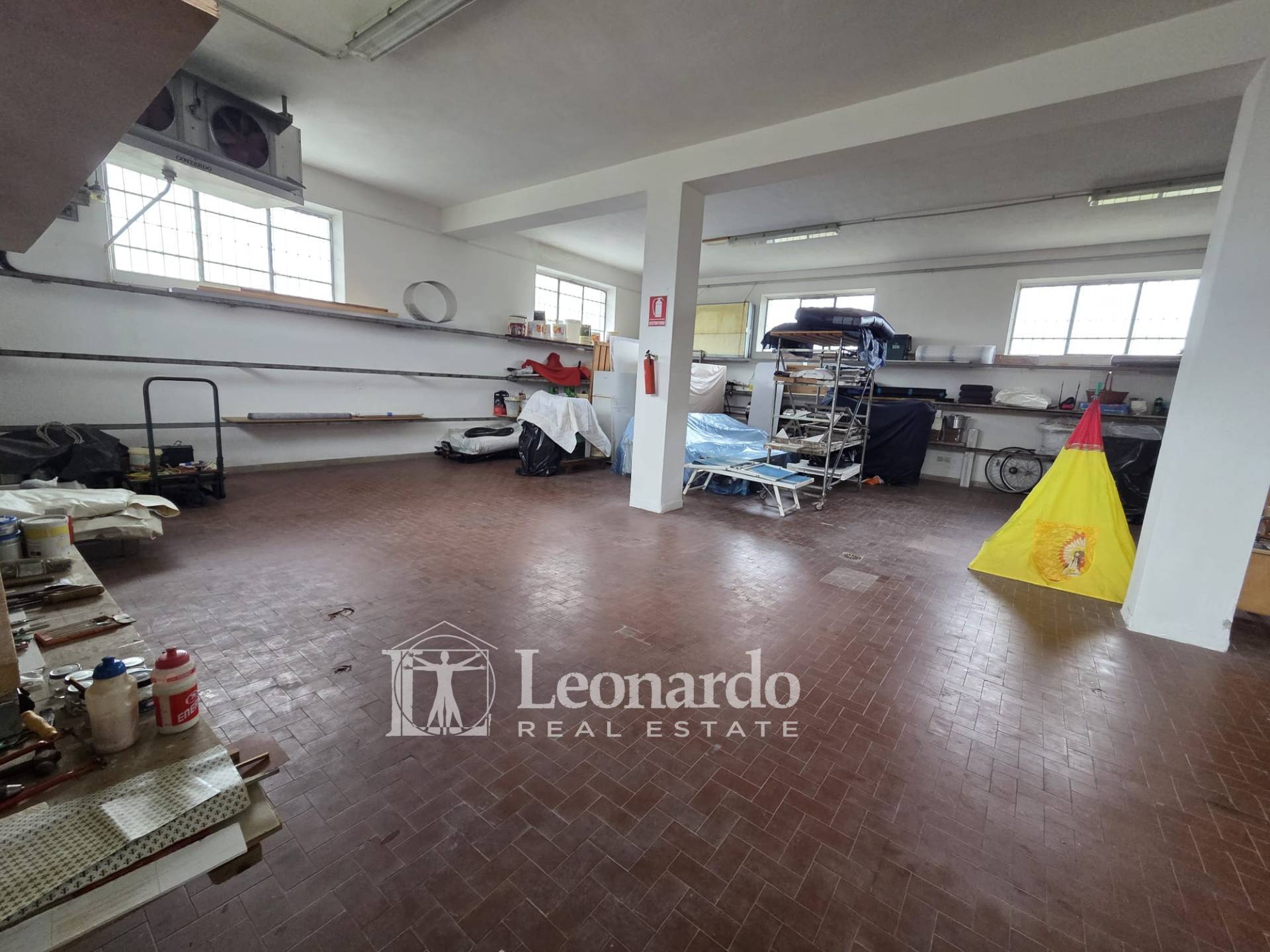 Capannone in vendita a Massarosa, Piano di Conca