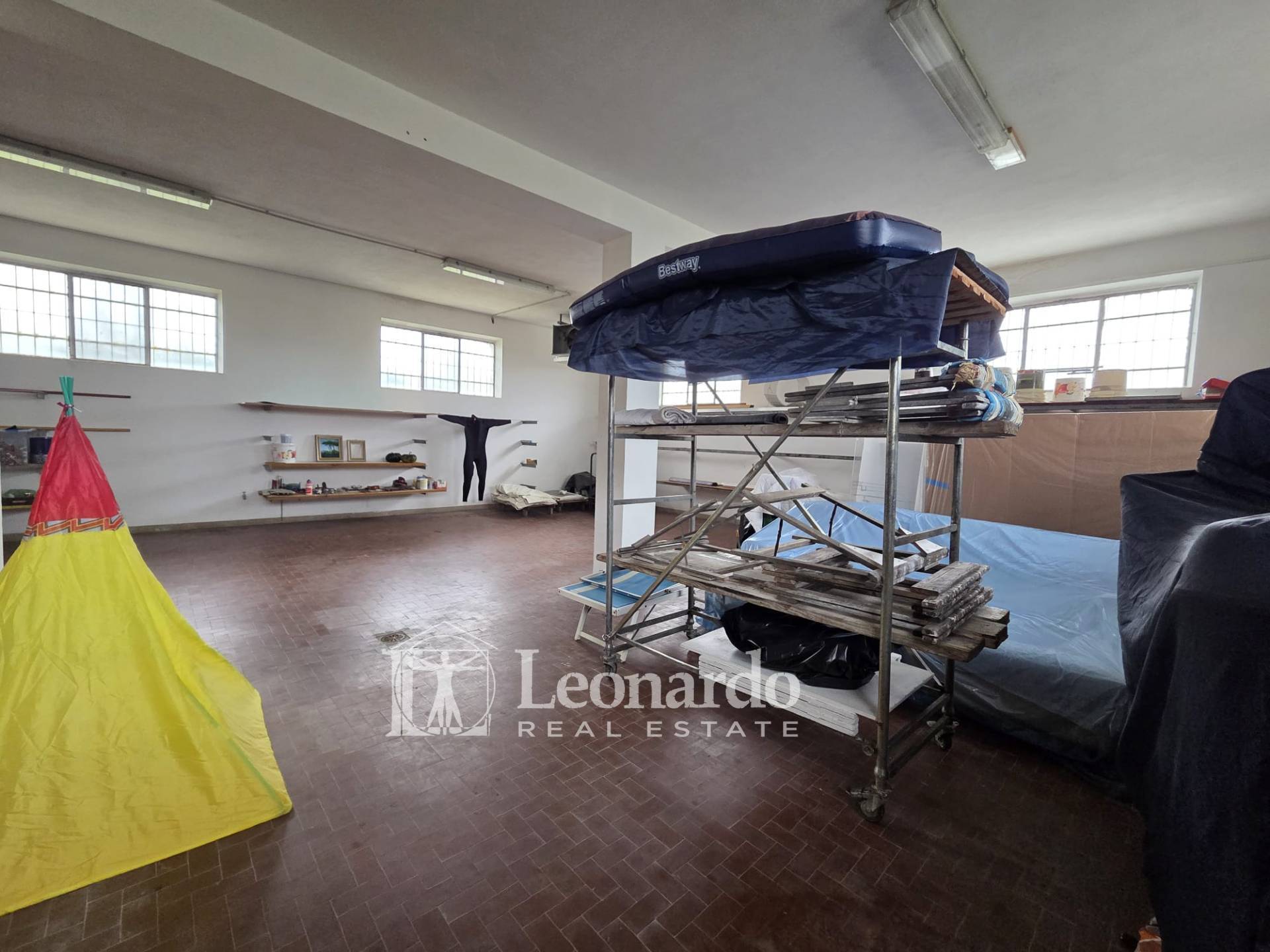 Capannone in vendita a Massarosa, Piano di Conca