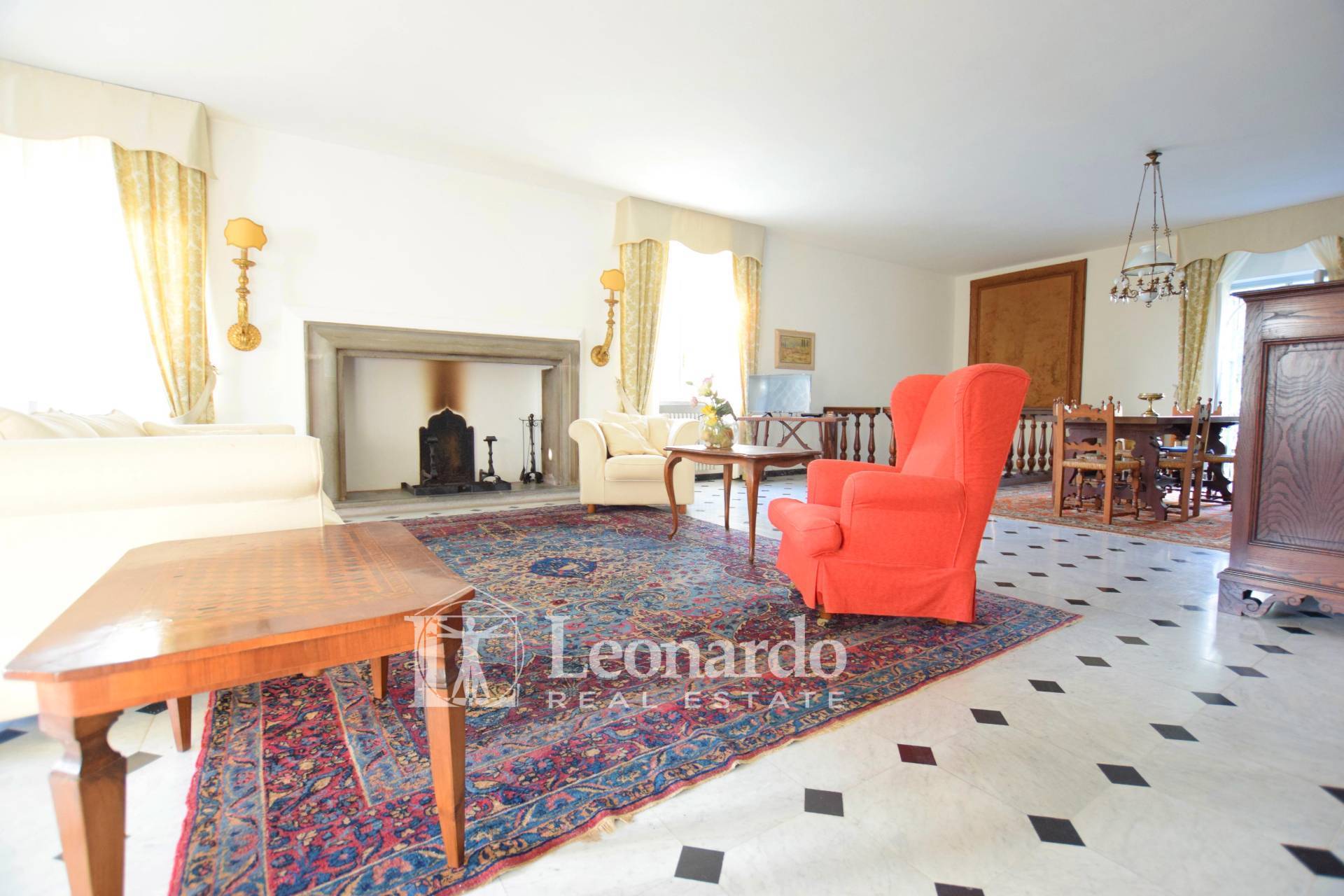 Villa in vendita a Camaiore, Collina