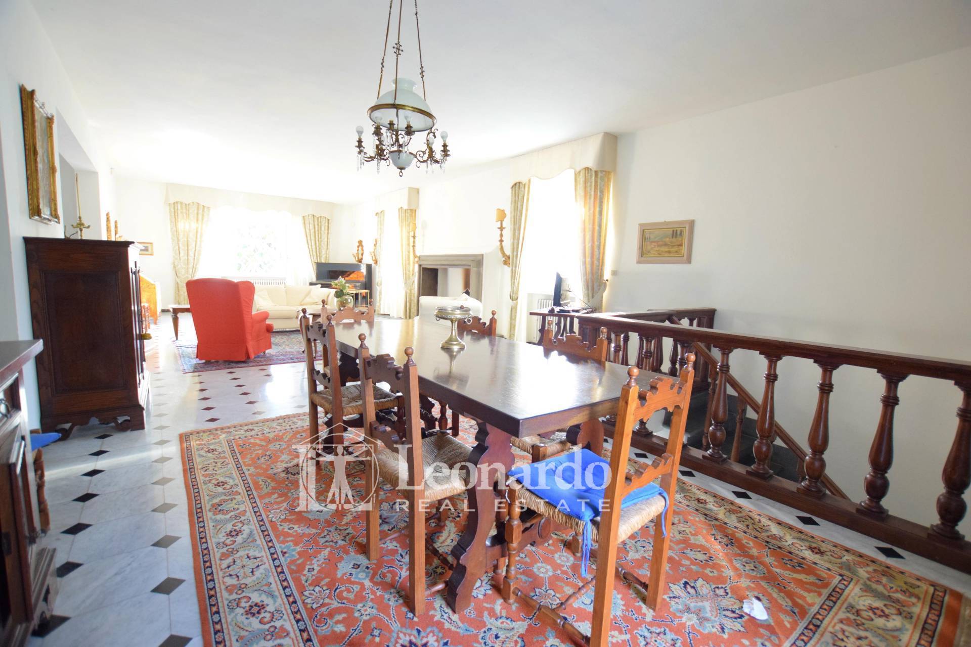 Villa in vendita a Camaiore, Collina