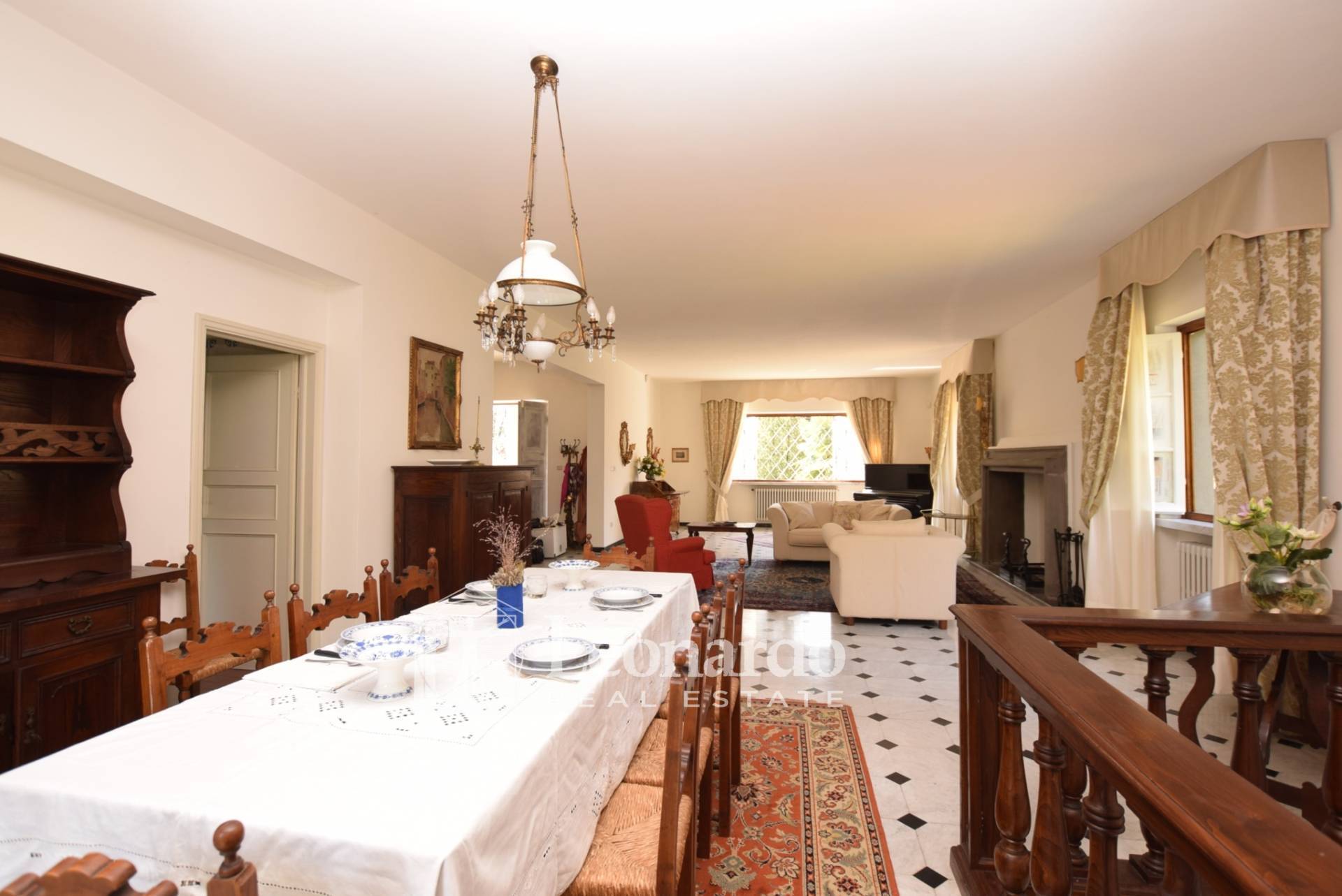 Villa in vendita a Camaiore, Collina