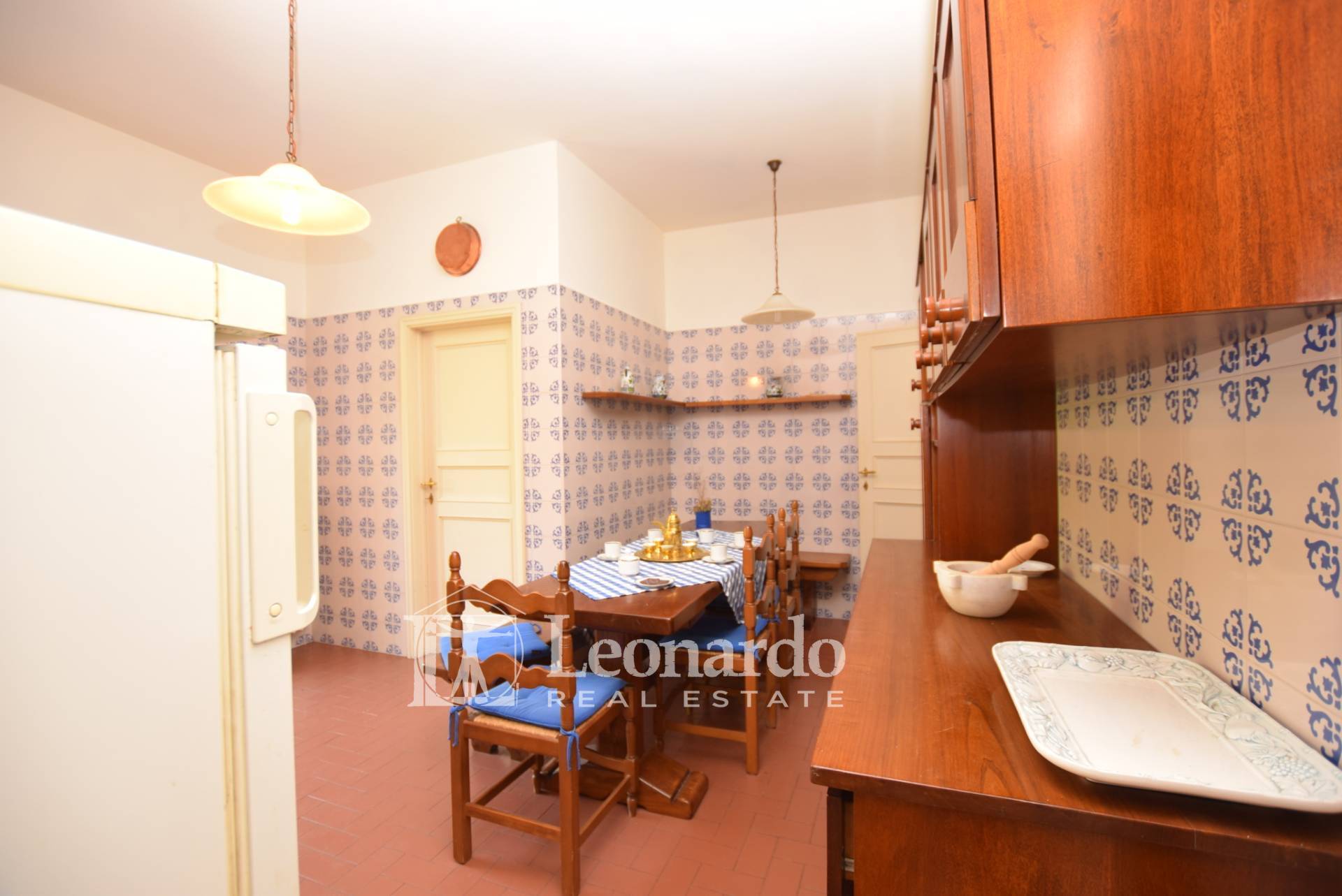 Villa in vendita a Camaiore, Collina