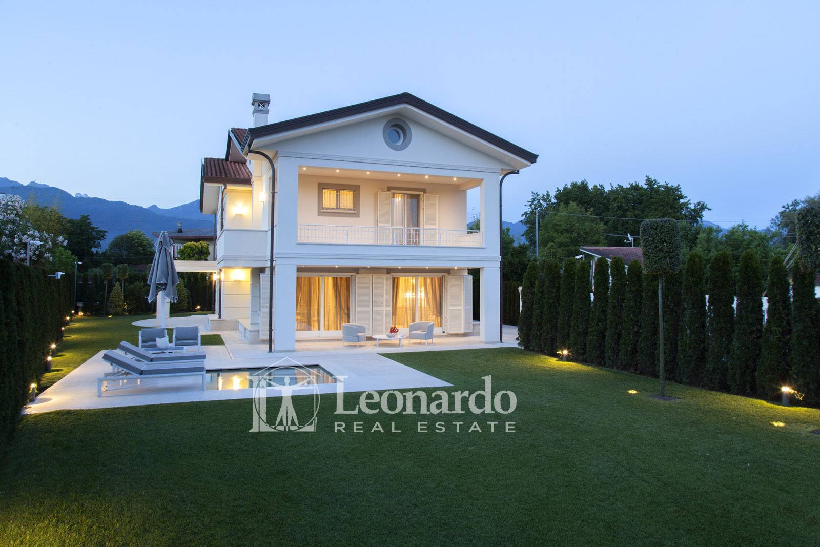 Villa in vendita a Forte dei Marmi, Centro