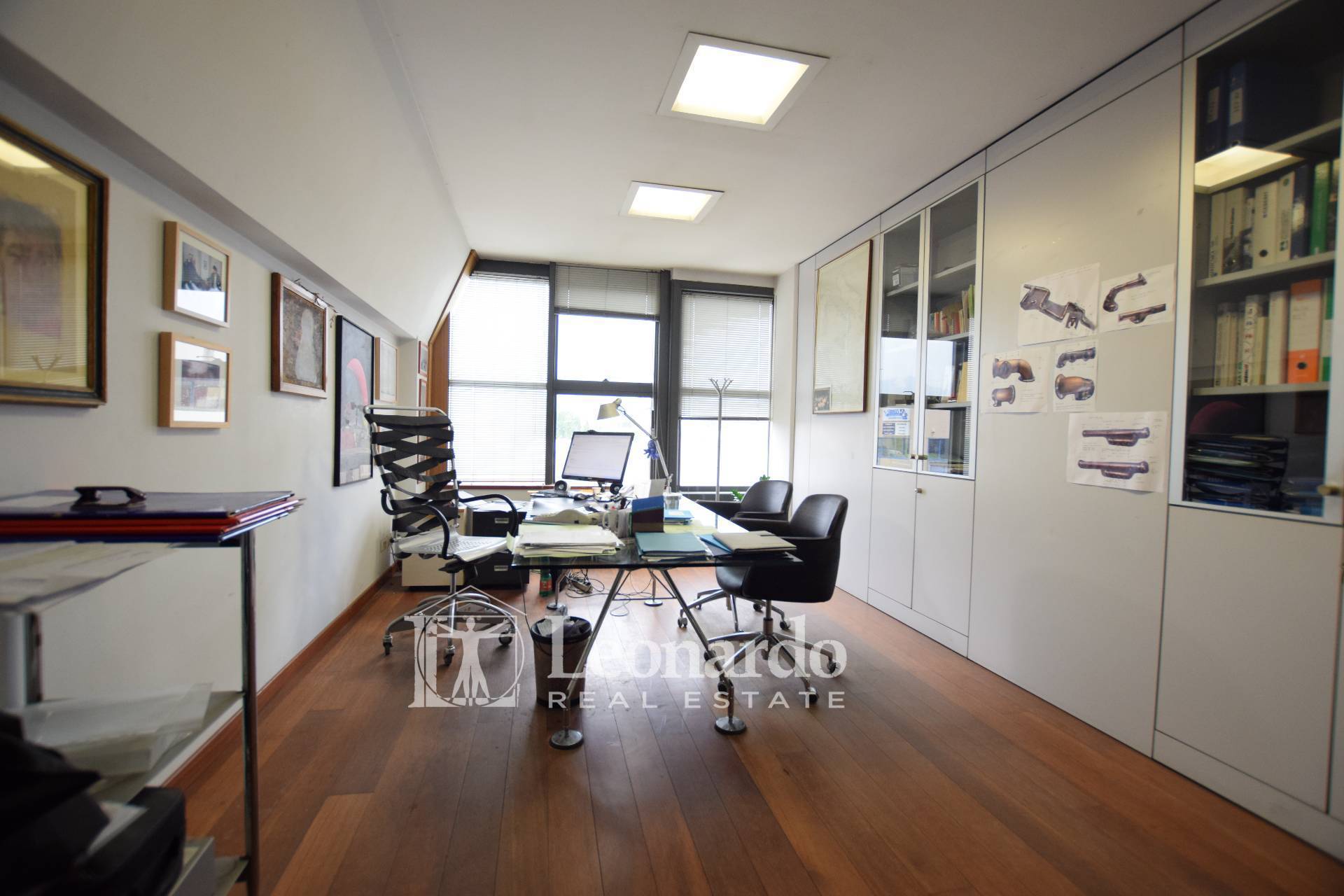 Ufficio in vendita a Viareggio, Bicchio