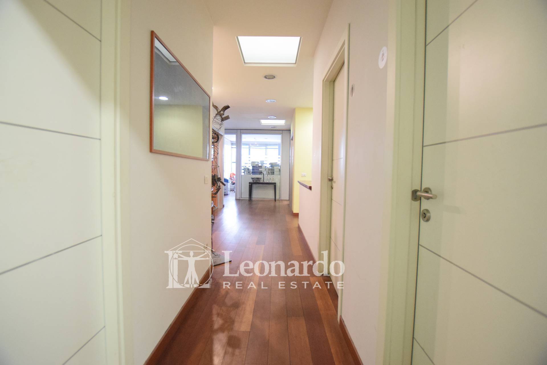 Ufficio in vendita a Viareggio, Bicchio