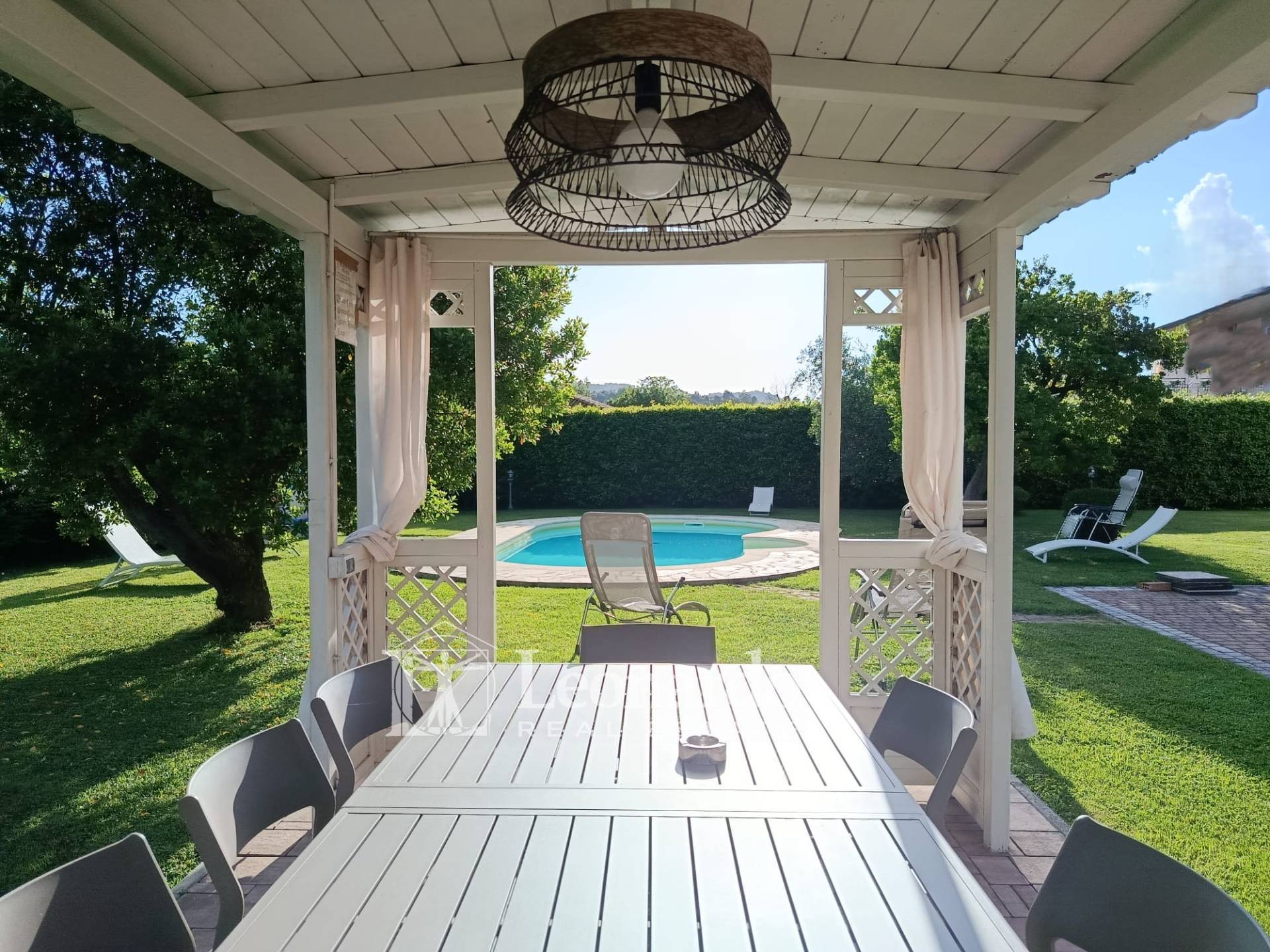 Villa in vendita a Camaiore, Collina