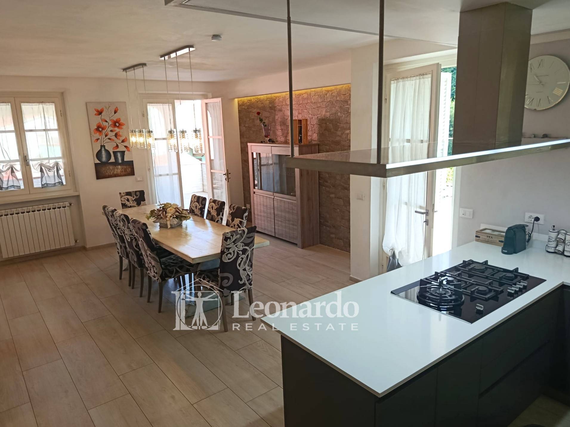 Villa in vendita a Camaiore, Collina