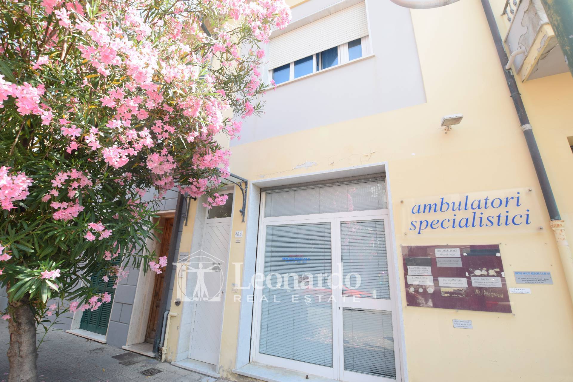 Studio/Ufficio in vendita a Viareggio, Centro