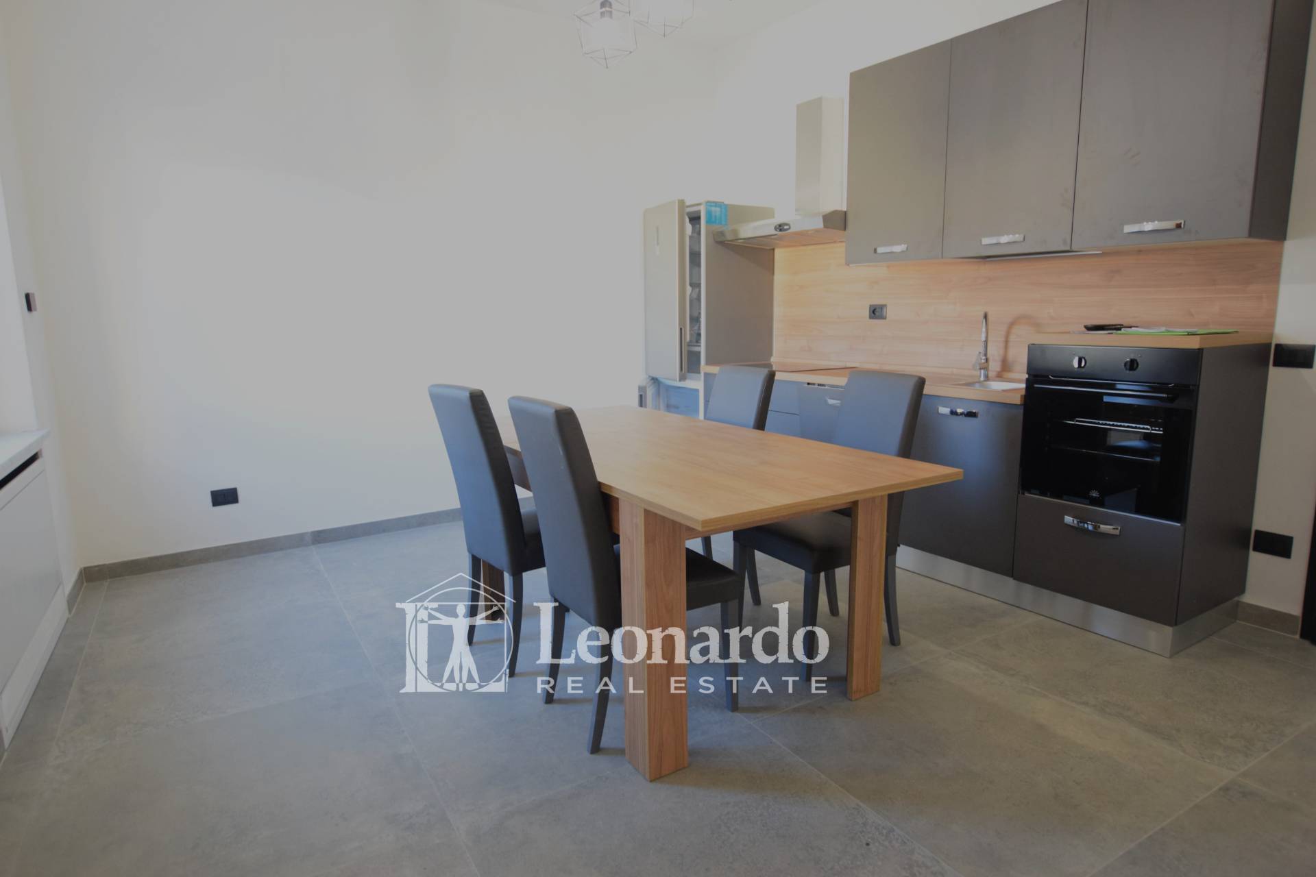 Appartamento in vendita a Viareggio, Centro