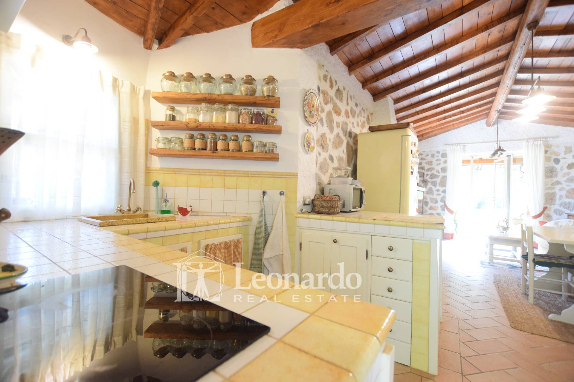 Villa in vendita a Camaiore, Collina