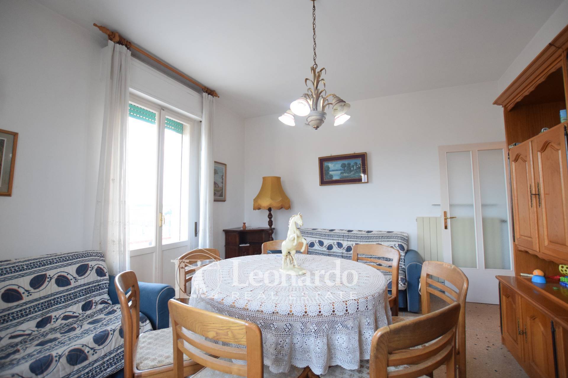 Appartamento in vendita a Viareggio, Centro