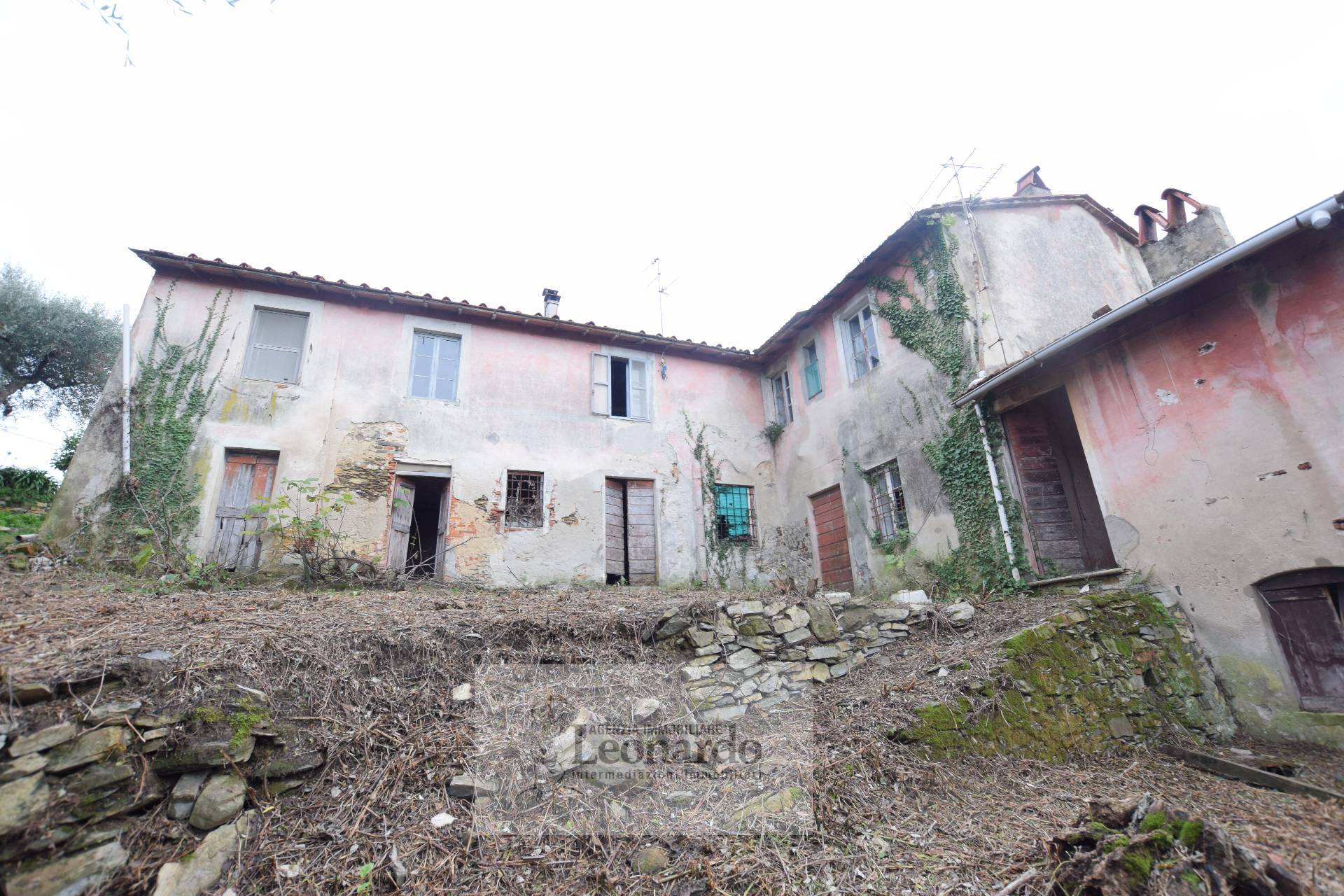 Rustico in vendita a Massarosa, Pieve a Elici