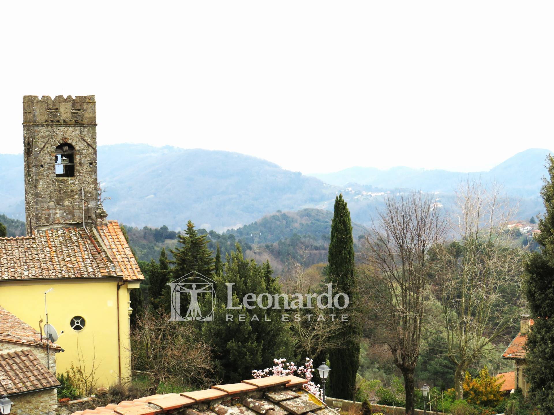 Casa indipendente in vendita a Camaiore, Collina