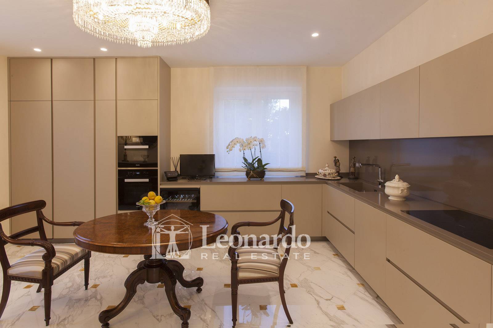 Villa in vendita a Forte dei Marmi, Centro